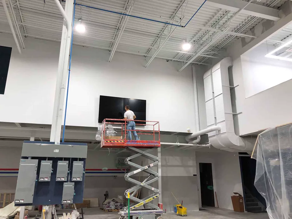 Industrial 4 into 1 screen setup installation