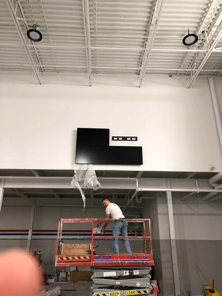 Industrial 4 into 1 screen setup installation 5